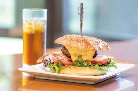 卵を味わう、ご当地グルメ 千歳バーガー