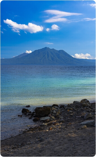 透き通る、青の湖「支笏湖」