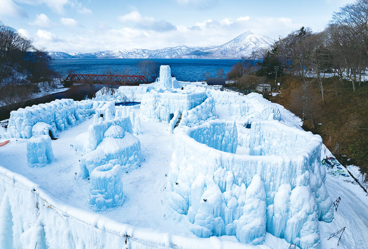 氷と光が織りなす幻想の世界