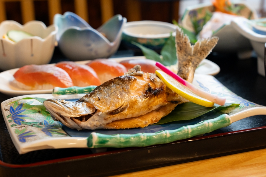 支笏湖チップ（ヒメマス）料理