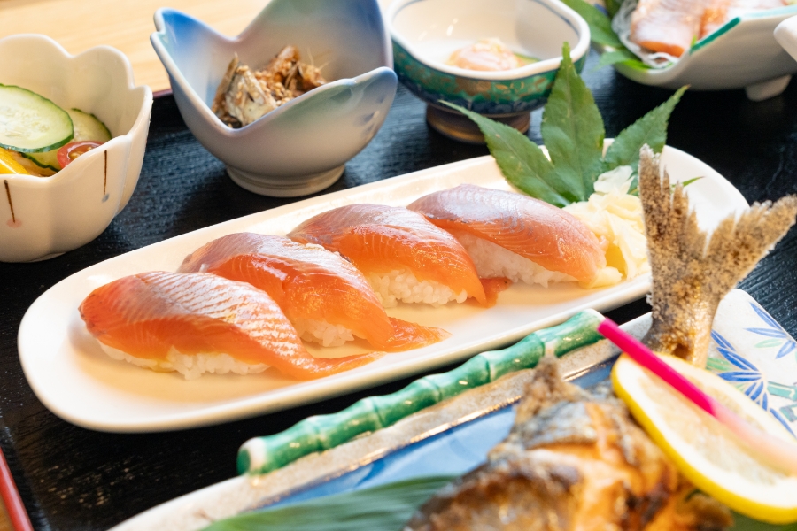 支笏湖チップ（ヒメマス）料理