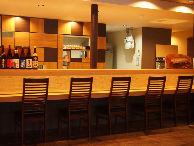 ダイニング酒瑠波