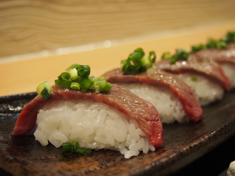 ダイニング酒瑠波