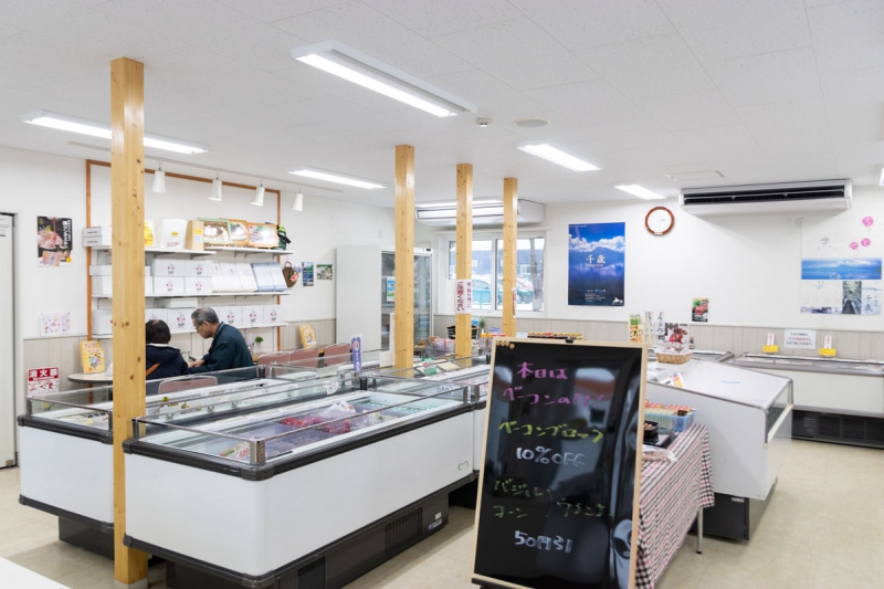 北海道千歳ハム直売店 カンパニュラ
