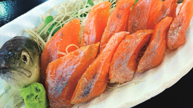 レイクサイドキッチントントン