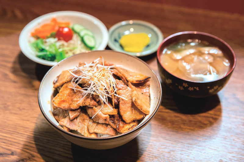 炭火居酒屋 丼と恋